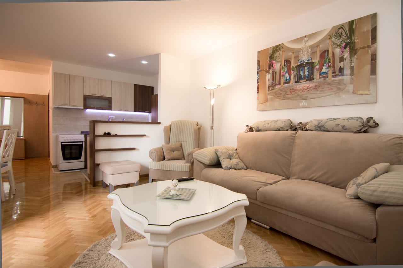 Apartments Near St. Sava Temple Belgrad Zewnętrze zdjęcie